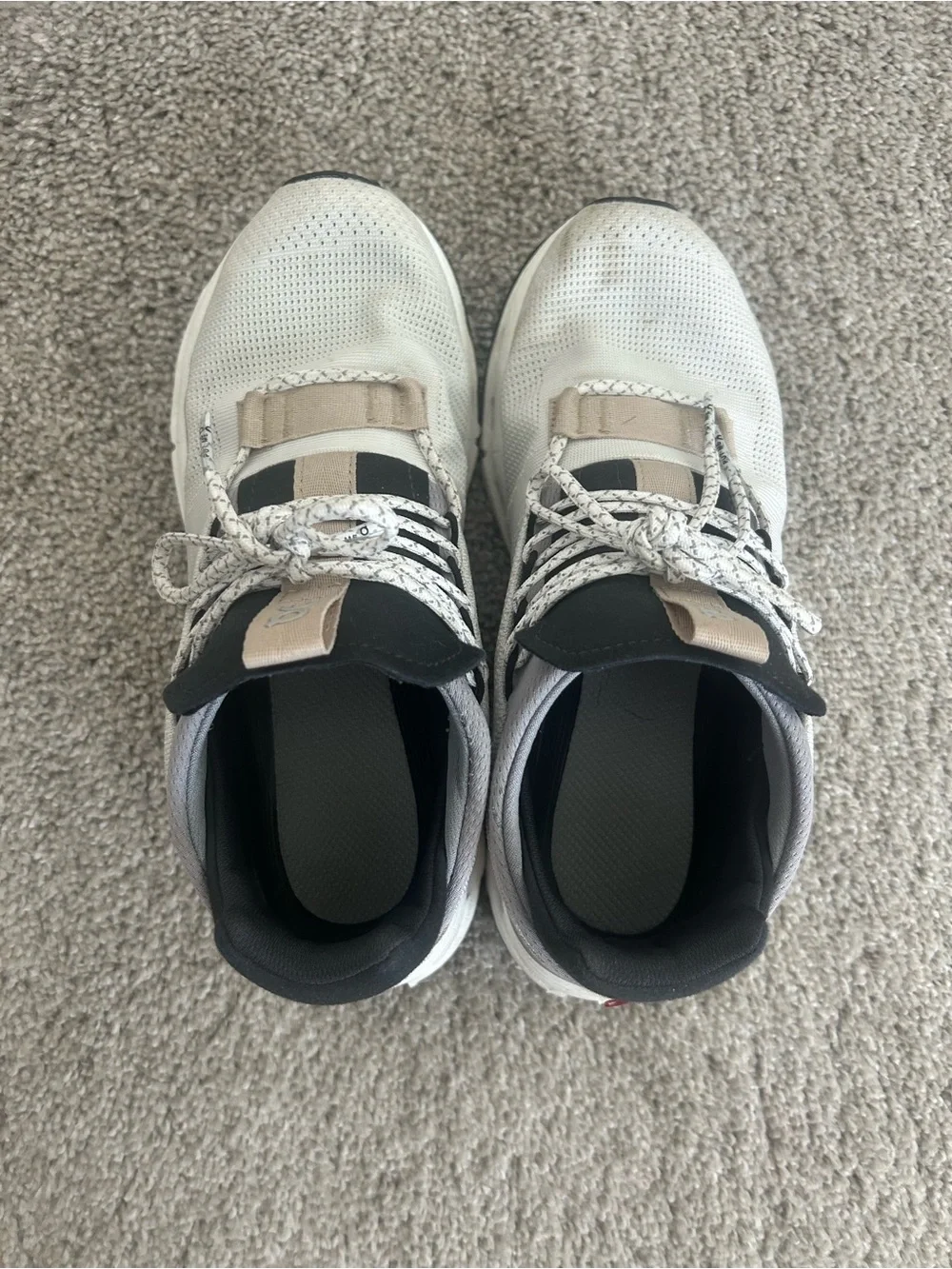 On Running Women’s Sneakers